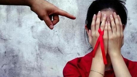 Discriminación con las personas con sida.