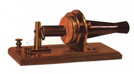 Timeline: Historia y evolucion del telefono fijo-celular