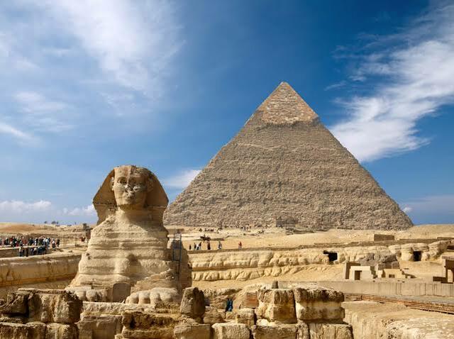 THE GREAT SPHINX OF GHIZA BUILT