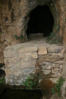 Cuevas de Casares y Hoz