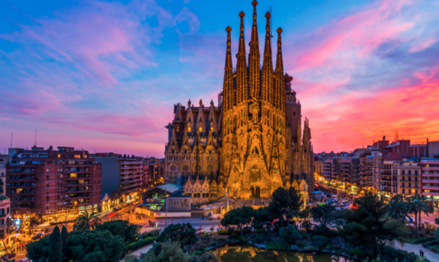 I went to Barcelona with friends