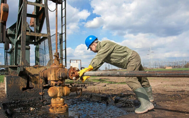 inicio de explotación petrolera