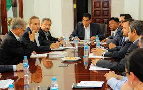 Reunión para buscar solución a problema agrario