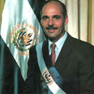 Timeline: Lineal del tiempo de los presidentes de El Salvador desde Cristiani