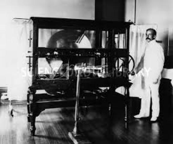 Realización de la pielografía intravenoso.