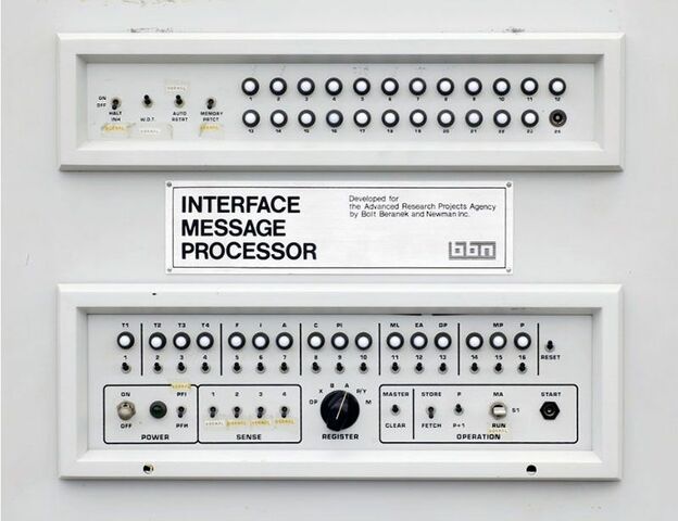 A inicios de 1970 ARPANET tenia en circulación a 10 Interface Messaje Processor