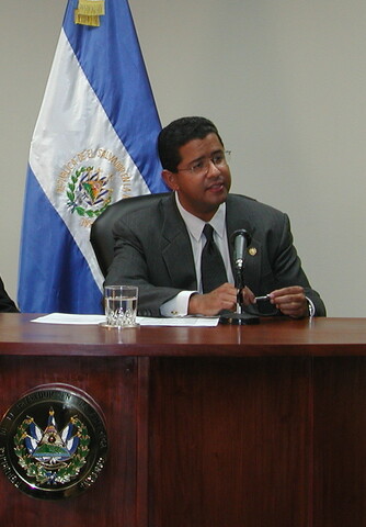 Presidente Francisco Guillermo Flores Pérez