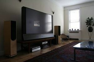 First modern flat screen TV