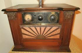 John Stone inventa el operadio