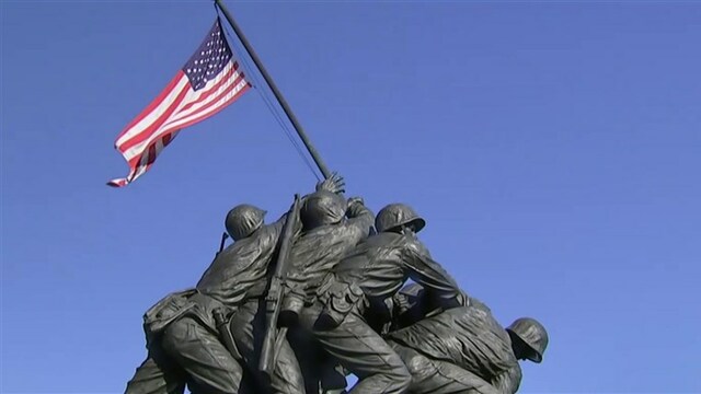 Estados unidos derrota a Japón en la batalla de Iwo Jima.