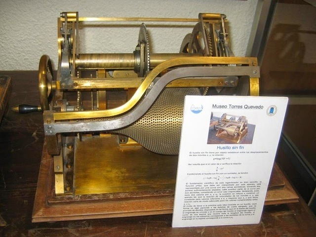 ARITMOMETRO ELECTROMECÁNICO.