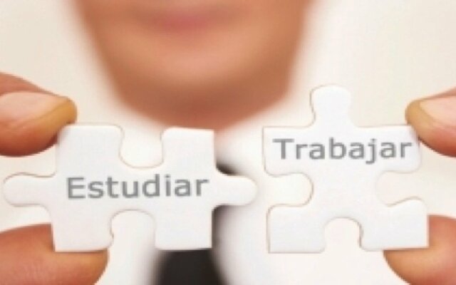 Feines de tarda mentre estudio