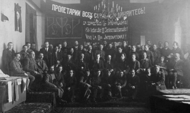 Fundación da Internacional Obreira Socialista