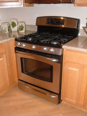 Газовая плита: Джеймс Шарп.