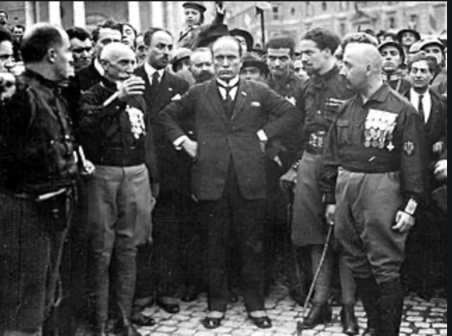 Fundación "camisas negras"