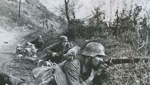 Italia invade Grecia y egipto