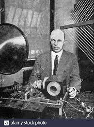 Edwin Howard Armstrong.