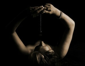 TERAPIAS NATURALES (HIPNOTERAPIA)