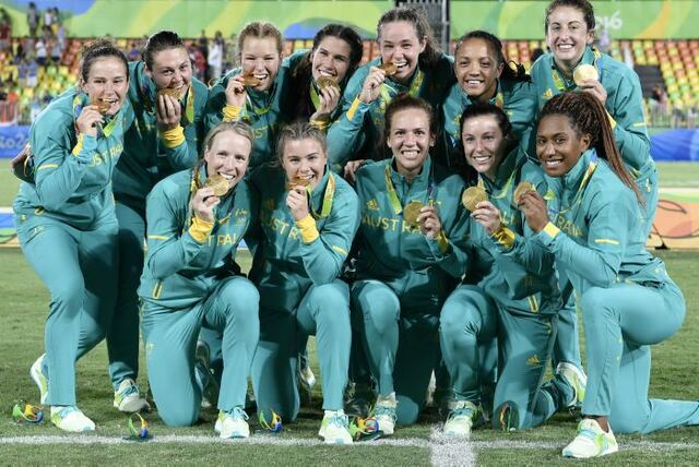 Equipo femenil australiano hace historia en rugby
