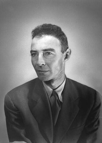 Robert Oppenheimer (1904-1967)