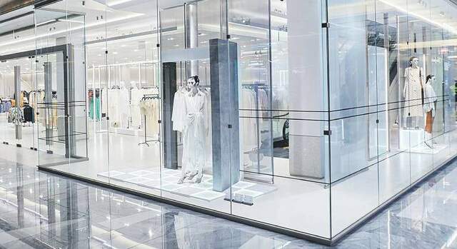 75. Modelo único y propio