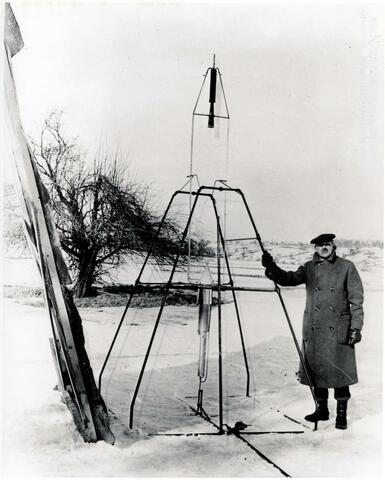 Robert Goddard launched the first successful liquid fuel rocket