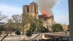 INCENDIO EN NOTRE DAME