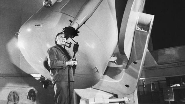 LEY DE HUBBLE-LEMAITRE (EDWIN HUBBLE)