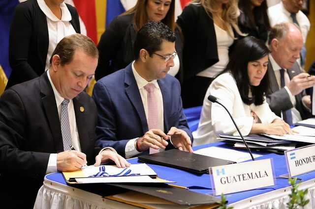 Tratado de Centroamérica y El Reino Unido