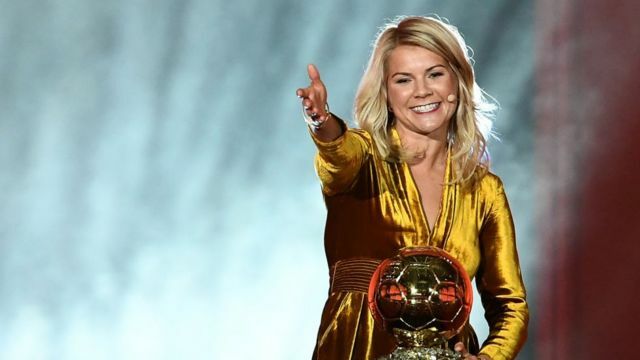 Primer balón de oro para mujeres