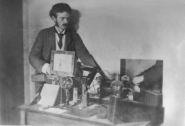 DESCIBRIMIENTO DE RAYOSX