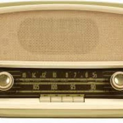Timeline: Historia de la Radio - Gustavo Rincón