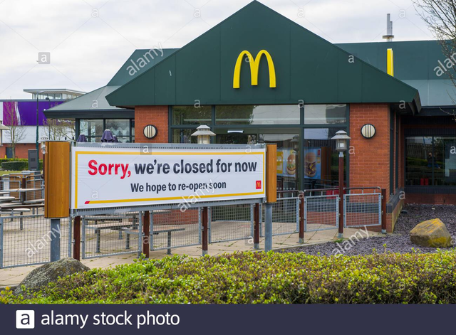 Planes de cierre de muchos restaurantes McD. en USA