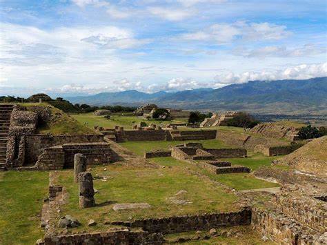 ZAPOTECA CULTURE DATE OF DECAY OF MONTE ALBAN