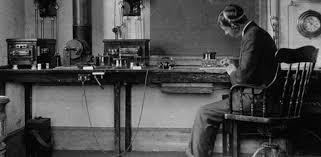 Se fundó la primera emisora en New York