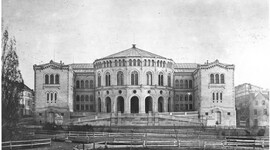 Timeline: Demokratiet fra 1814 til i dag