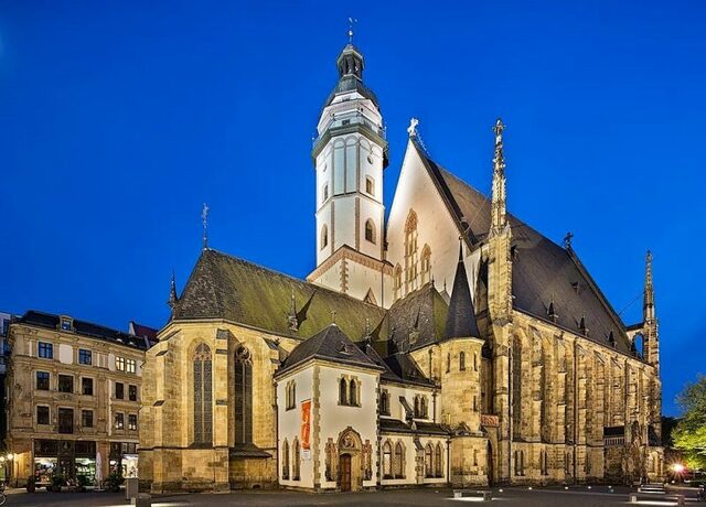 S'estableix a Leipzig