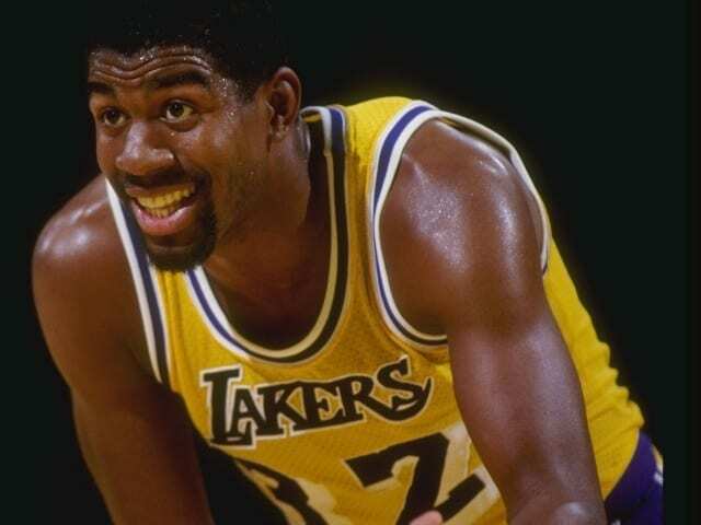 Magic Johnson anuncia su retiro