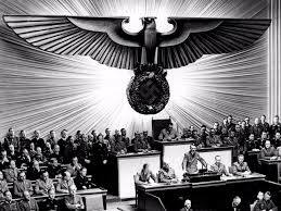 Alemania declara la guerra a Estados Unidos.