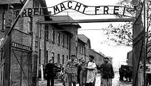 Los soviéticos liberan el campo de Auschwitz