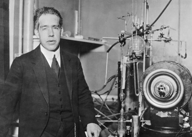 Niels Bohr (1885 a 1962, Dinamarca)