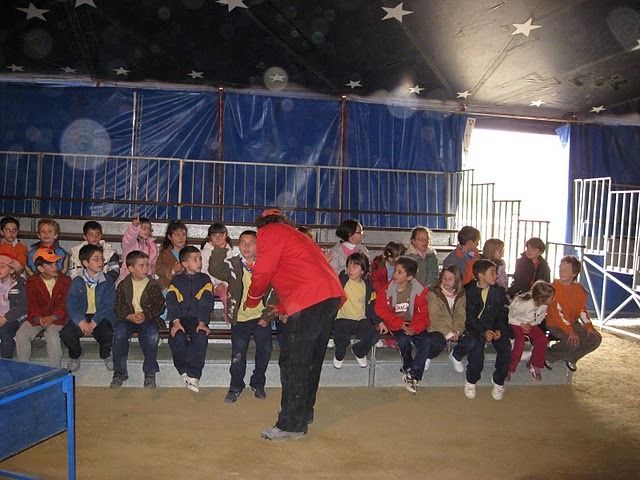 M'escolleixen per fer una prova de trapezisme