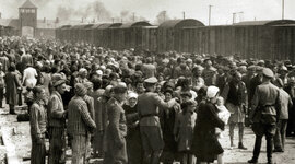 Timeline: Holocaust Timeline