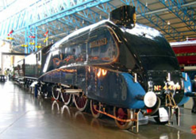 "Pacific" 4-6-2 locomotive "Mallard"