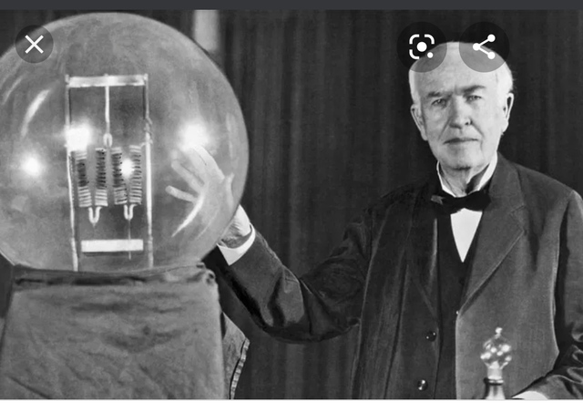 Edison inventa a lámpara electrica