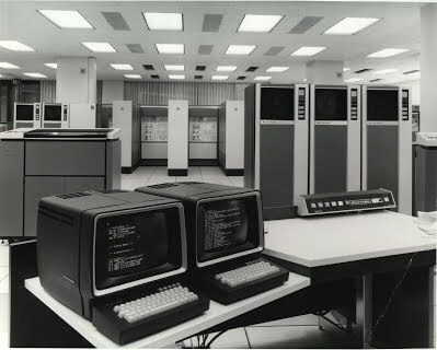 IBM 1401 -  Burroughs B 200 1954