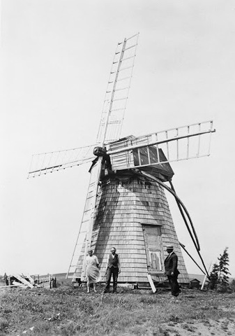 A Colonial American Windmill