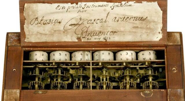 Maquina de pascal o pascalina