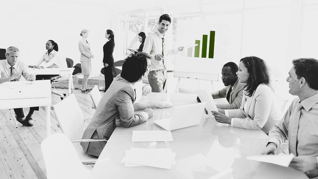 1950-1960 TEORIADE CONTINGENCIA EN ELLA APORTARON ALFRED DUPONT, CHANDLER, TOM BURNS, LAWRENCE , LORSCH YJOAN WOODWARD.