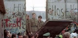 Fin de la guerra fria y la caida del muro de Berlin